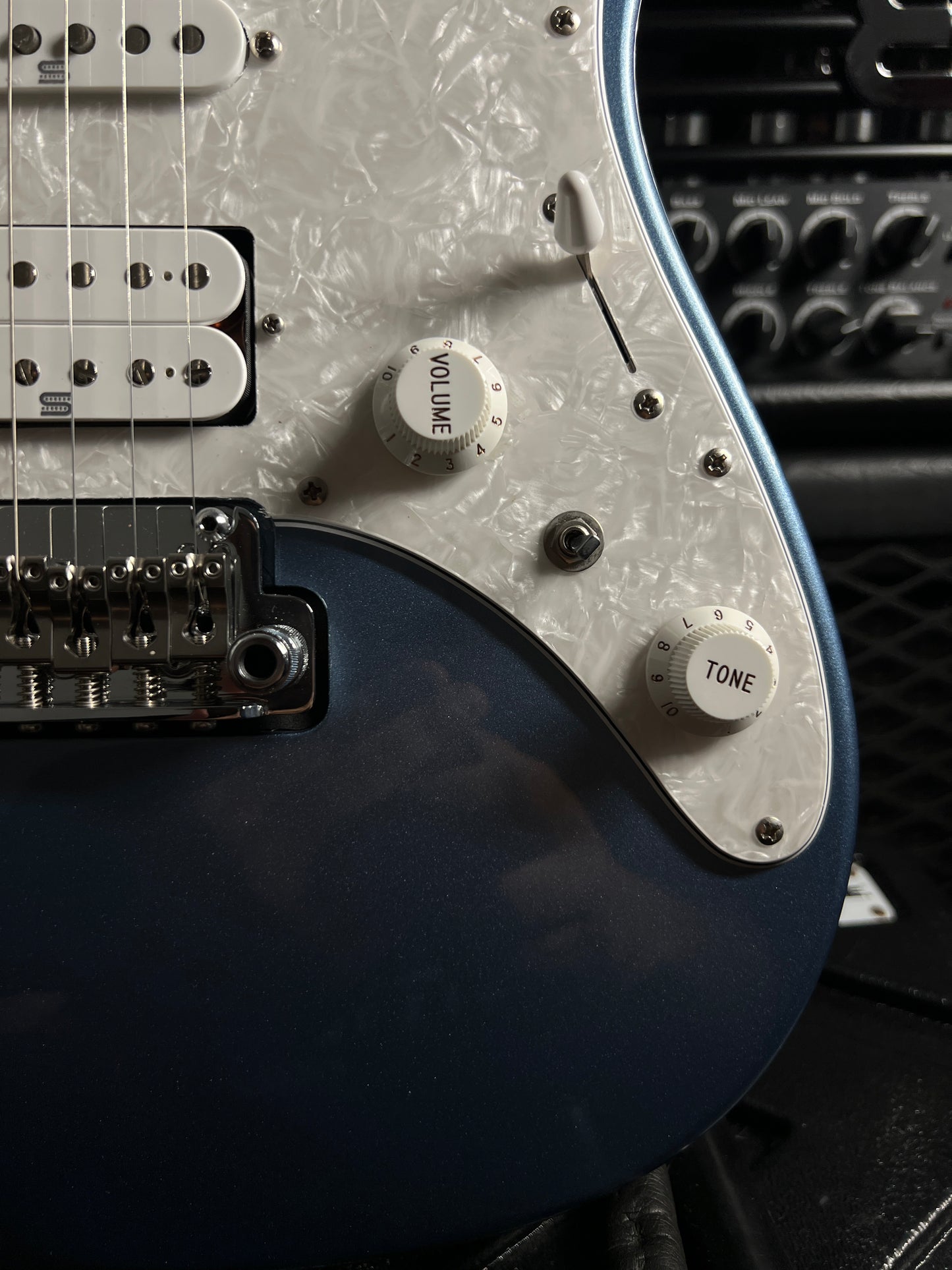 Ibanez Prestige AZ2204 ICM -Ice Blue Metallic