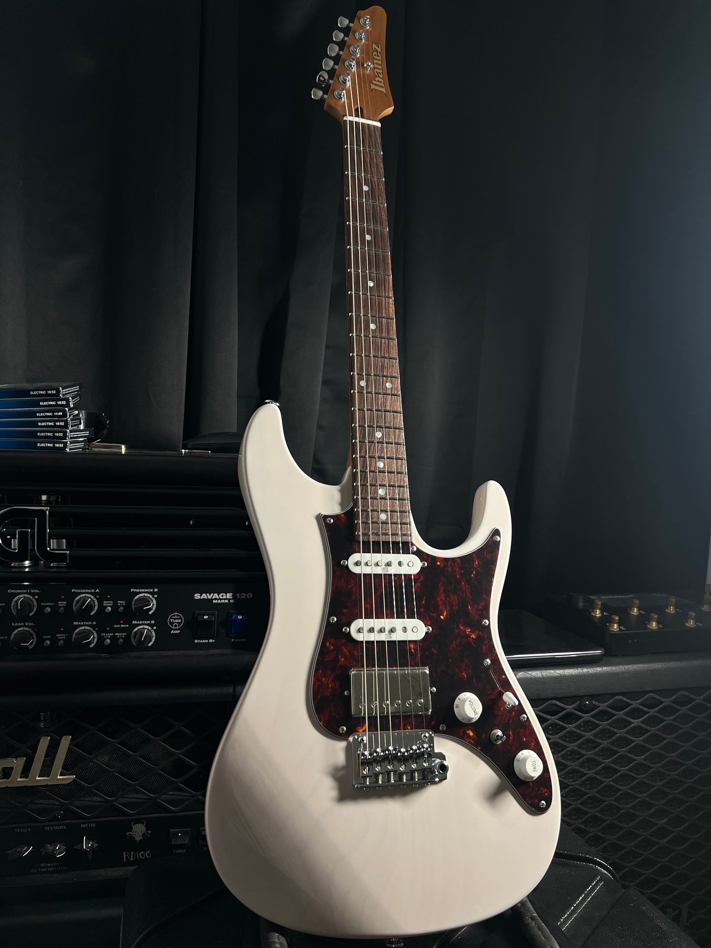 Ibanez AZ2204N AWD